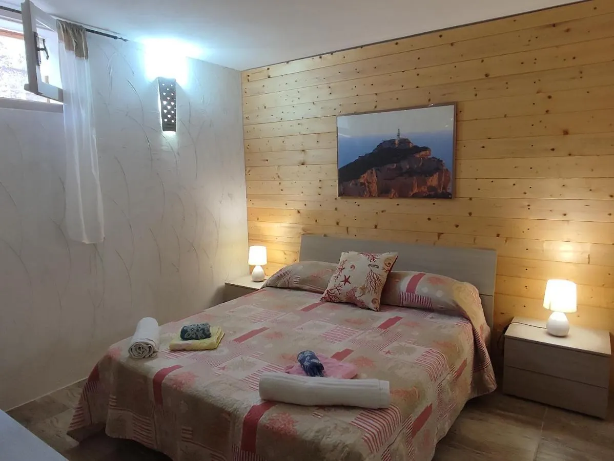 Apartamento Alghero Guest House - Appartamenti In Villetta Di Campagna, Piscina Fuori Terra A 4 Minuti Di Auto Dalla Citta