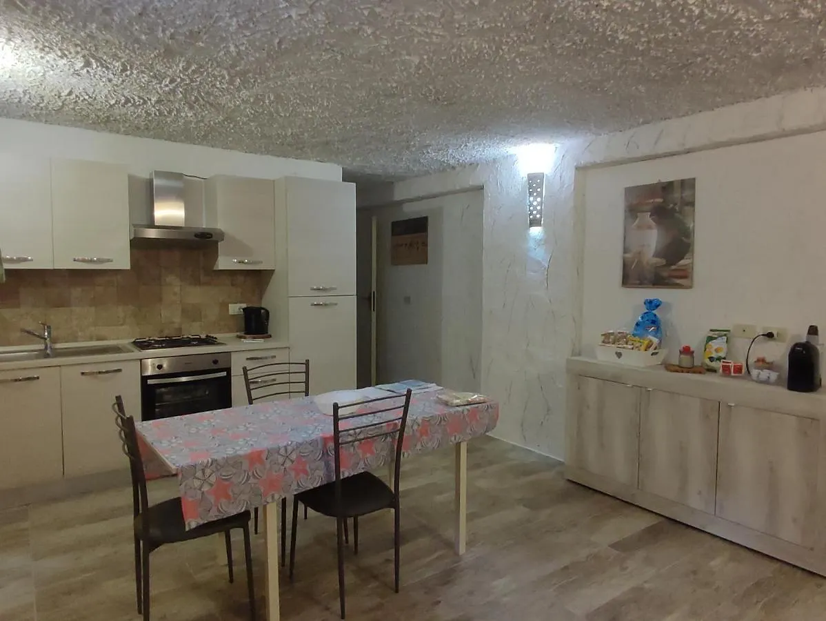 Apartamento Alghero Guest House - Appartamenti In Villetta Di Campagna, Piscina Fuori Terra A 4 Minuti Di Auto Dalla Citta