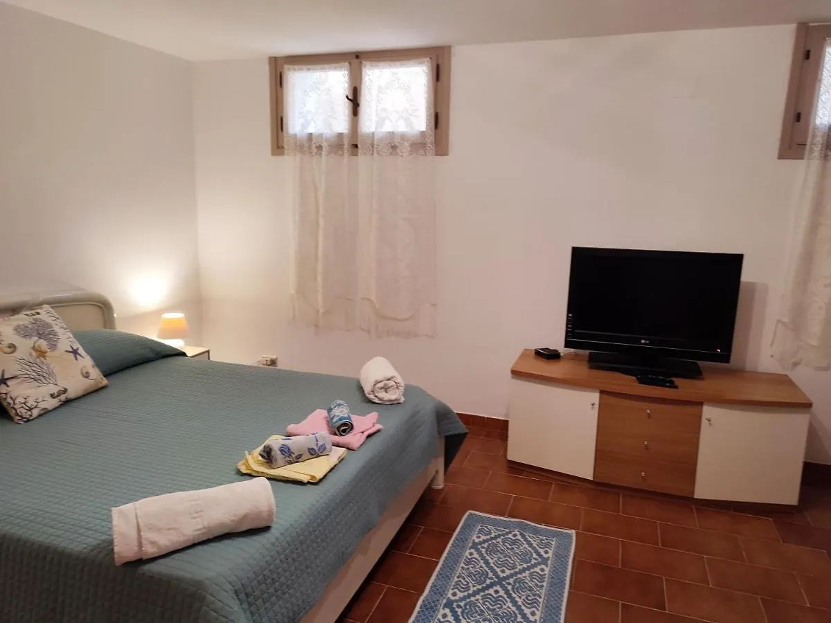 Alghero Guest House - Appartamenti In Villetta Di Campagna, Piscina Fuori Terra A 4 Minuti Di Auto Dalla Citta Apartamento