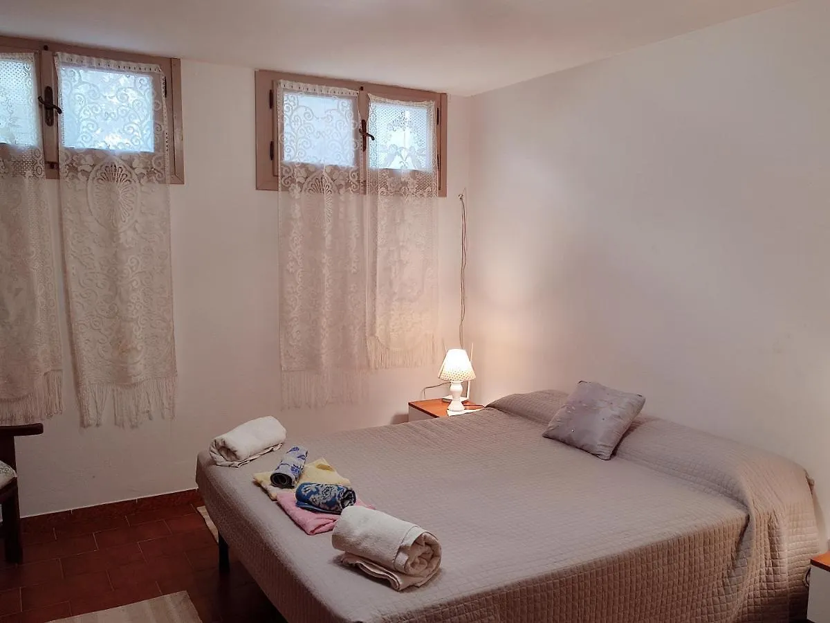 Apartamento Alghero Guest House - Appartamenti In Villetta Di Campagna, Piscina Fuori Terra A 4 Minuti Di Auto Dalla Citta